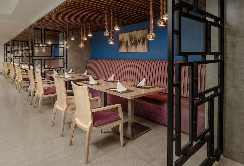 Delta Hotels By Marriott Dar Es Salaam