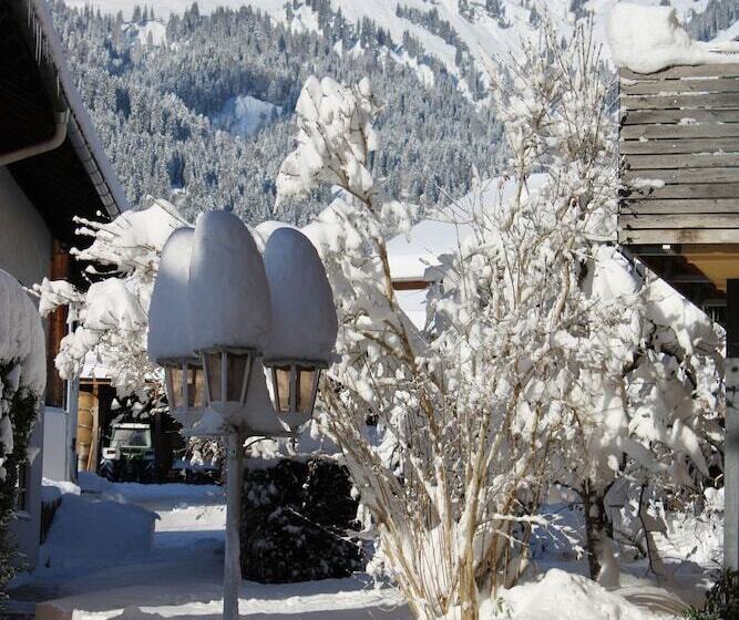 Die Lilie / Hotel Garni