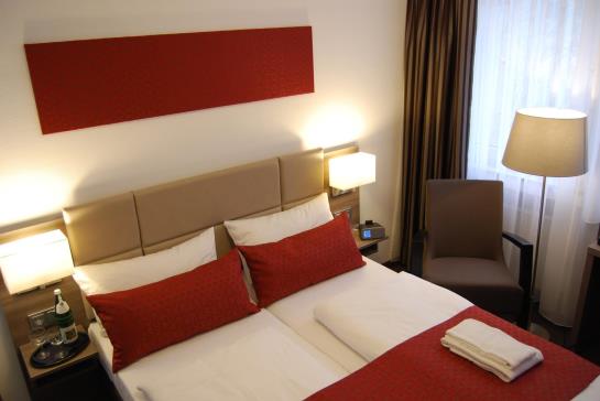 酒店 Dom  Am Romerbrunnen