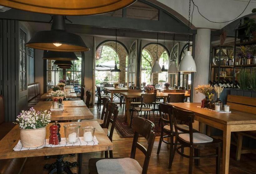 Gasthaus & Hotel Bischoff