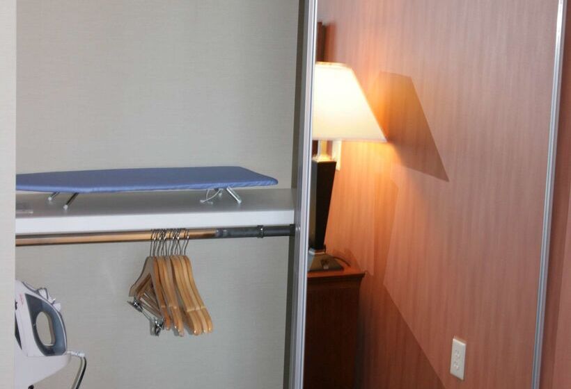 Hampton Inn & Suites Folsom