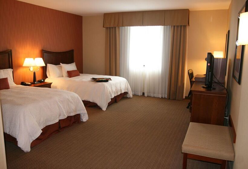 Hampton Inn & Suites Folsom