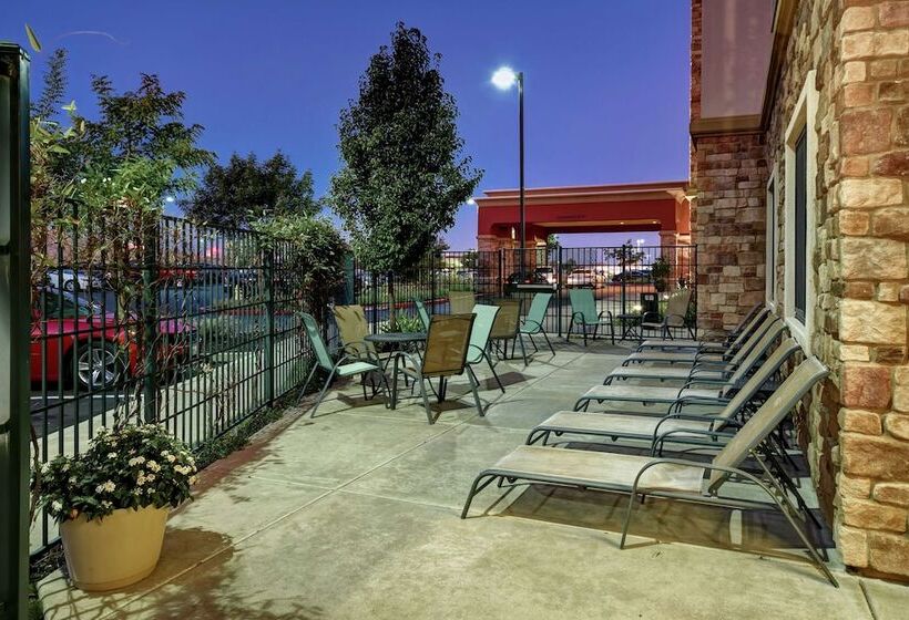 Hampton Inn & Suites Folsom