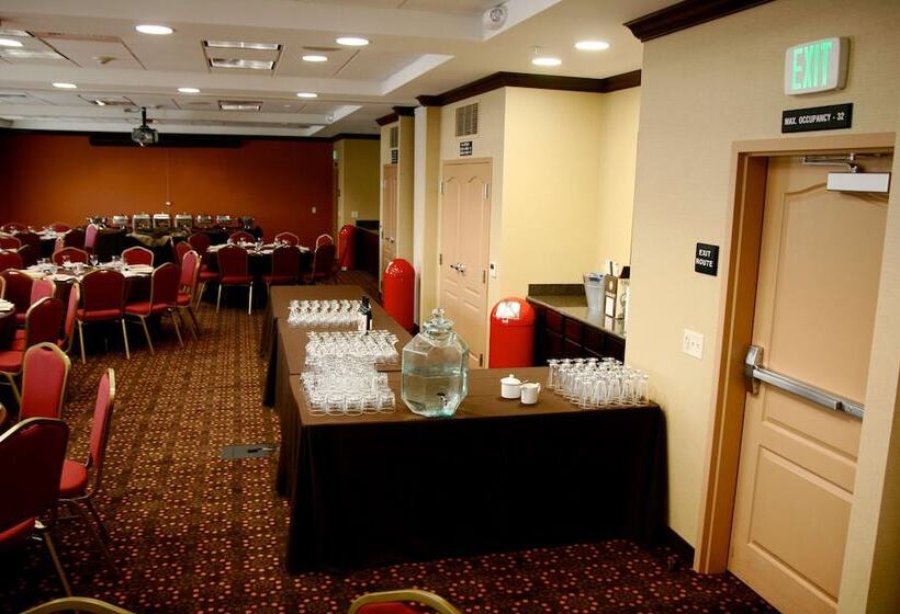 Hampton Inn & Suites Folsom