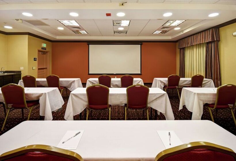 Hampton Inn & Suites Folsom