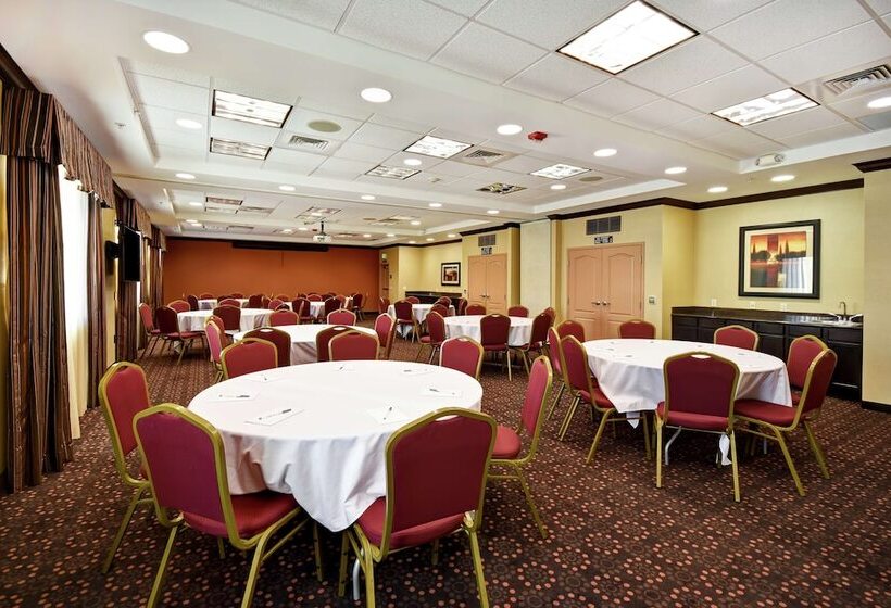 Hampton Inn & Suites Folsom