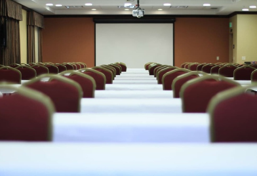 Hampton Inn & Suites Folsom