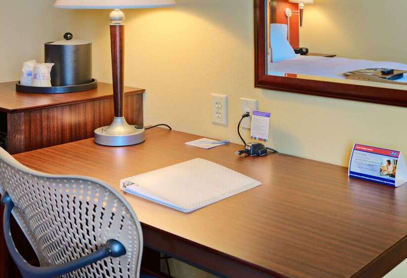 Hampton Inn & Suites Oklahoma City Bricktown