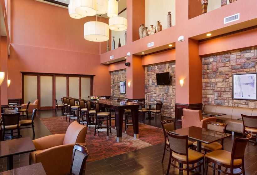 Hampton Inn & Suites Mission