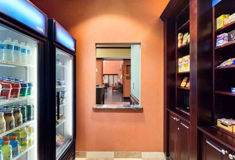 Hampton Inn & Suites Mission