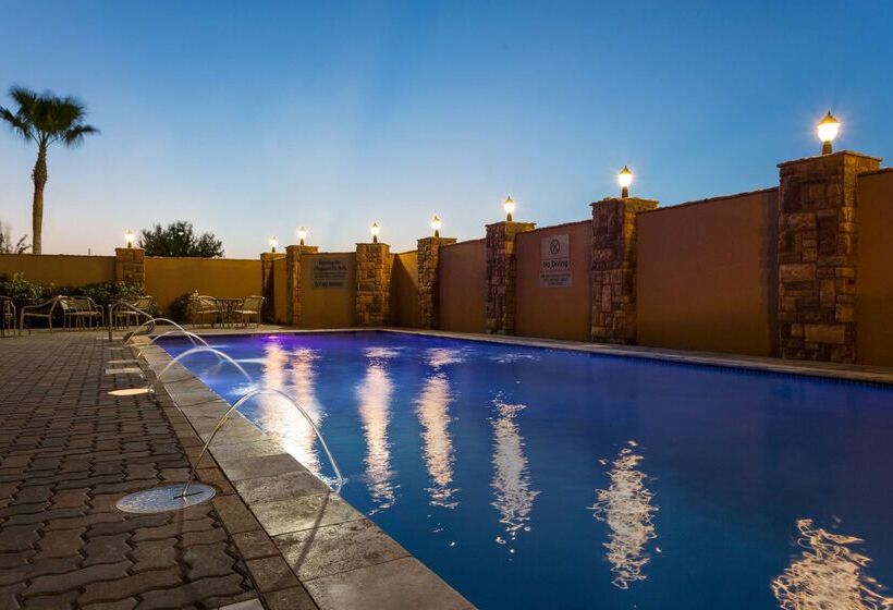 Hampton Inn & Suites Mission