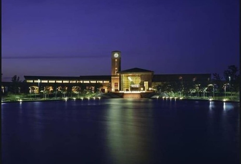 Hampton Inn & Suites Mission