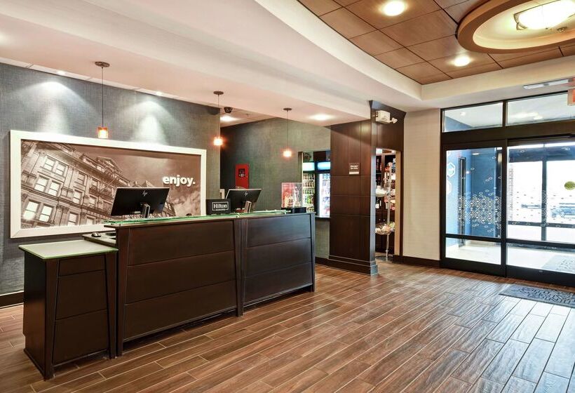 Hampton Inn & Suites Detroit Canton