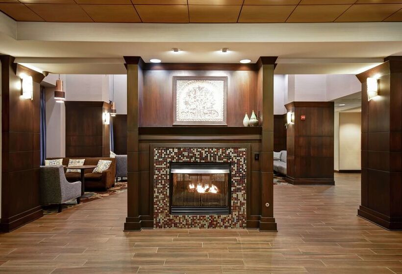 Hampton Inn & Suites Detroit Canton