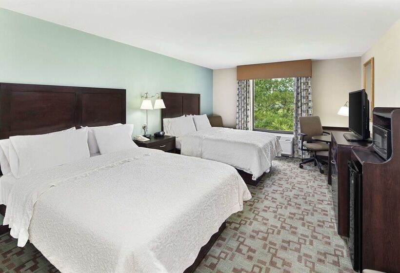 Hampton Inn & Suites Savannahairport
