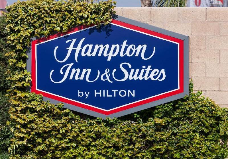 Hampton Inn & Suites Tulare