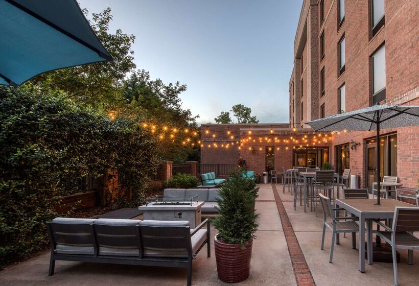 Hampton Inn Wilmingtonuniversity Area/smith Creek Station