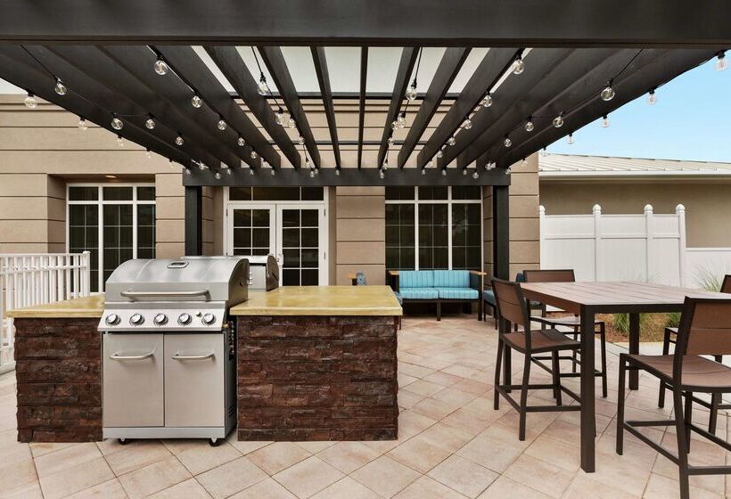 Homewood Suites By Hilton Fort Myers Airport/fgcu