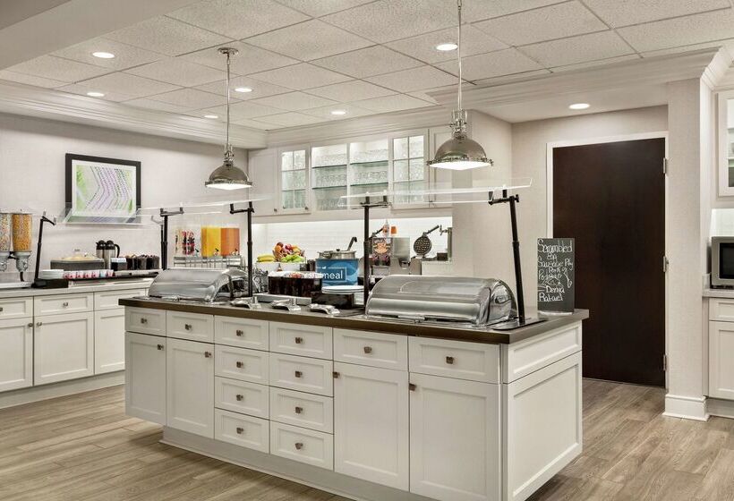 Homewood Suites By Hilton Fort Myers Airport/fgcu