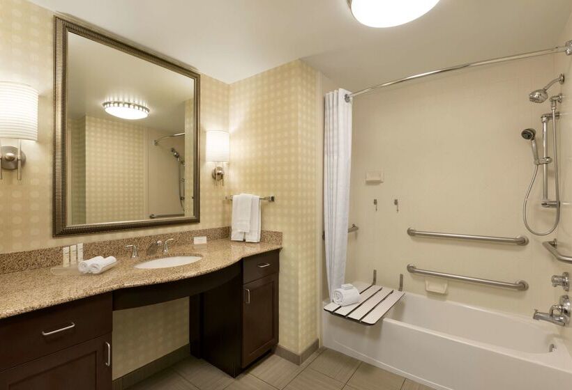 Homewood Suites By Hilton Fort Myers Airport/fgcu
