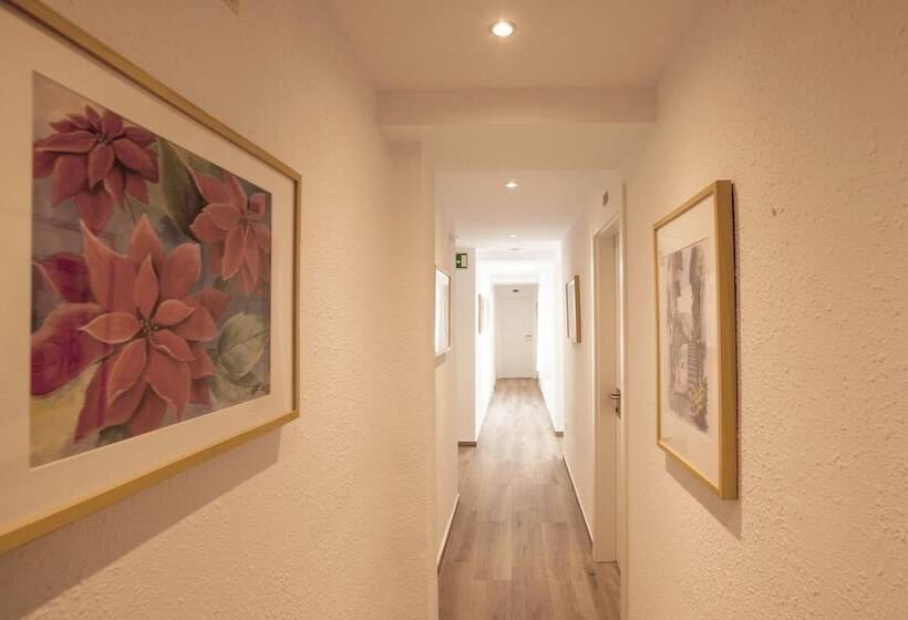 فندق فئة نجمة واحدة Serramar