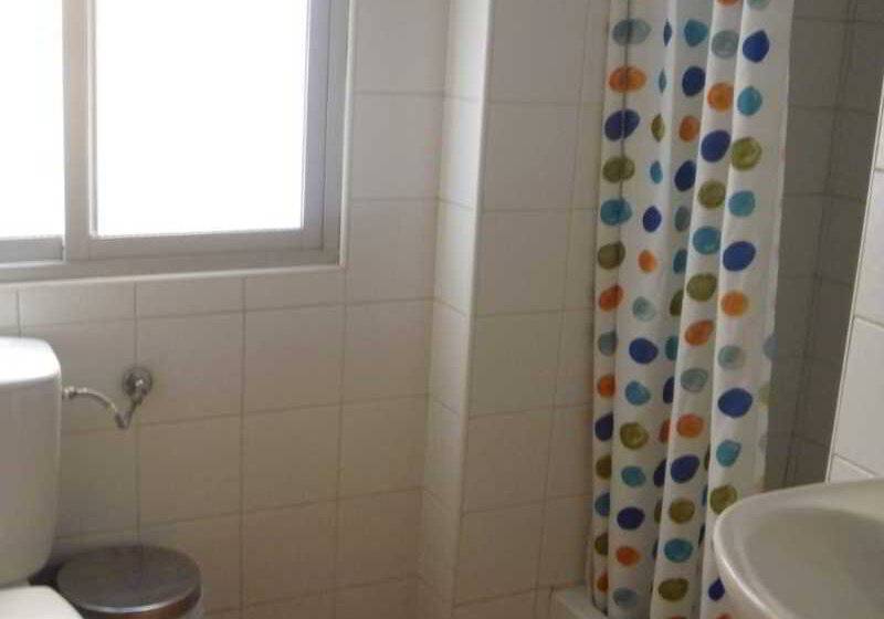 فندق فئة نجمة واحدة Serramar