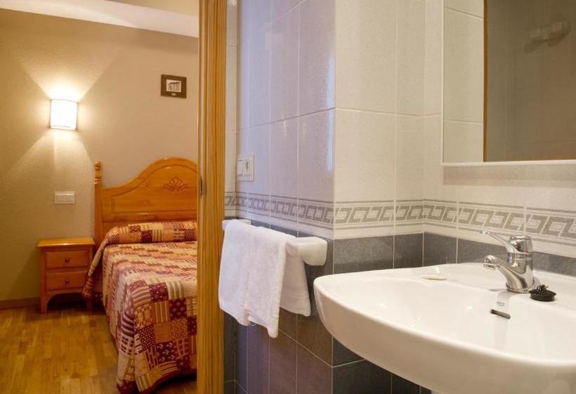 Hostal Valle De Tena