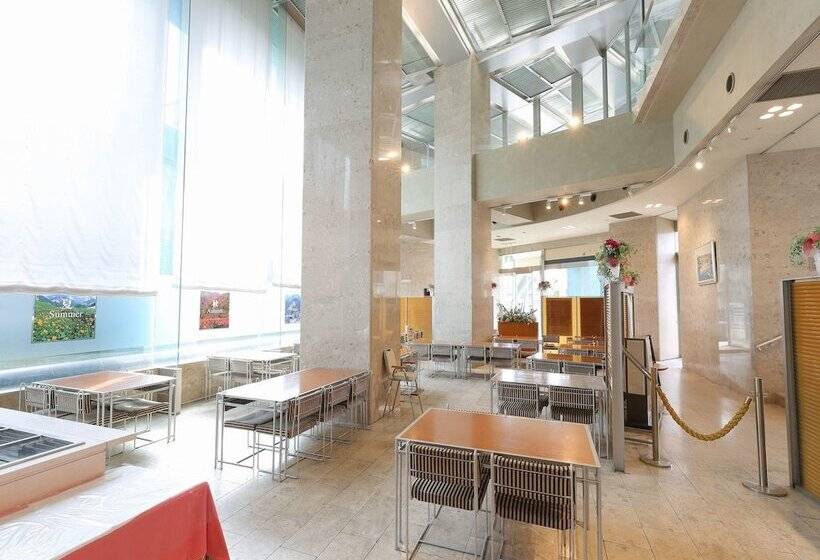 Apa Hotel Toyama Ekimae