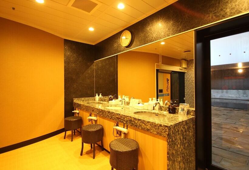 Apa Hotel Toyama Ekimae