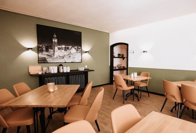 Arcade Hotel & Hostel Hamburg