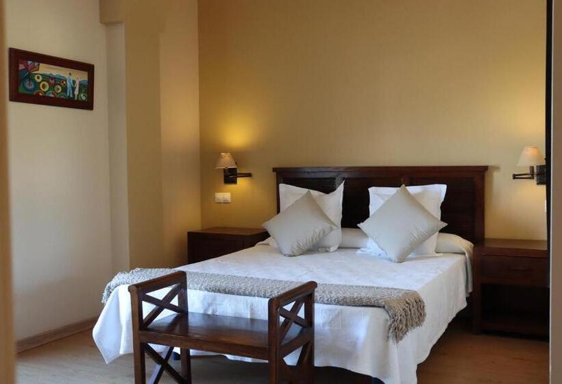 Отель Balcón De San Bartolo