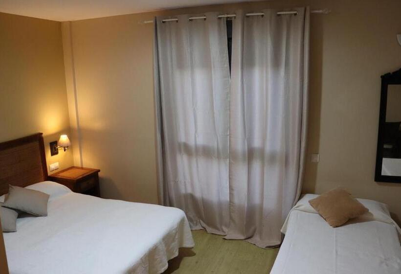 Отель Balcón De San Bartolo