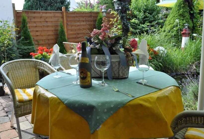 בית מלון כפרי & Restaurant Bei Hölzchen