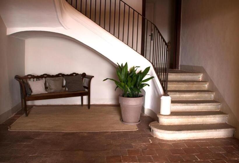 Отель Can Mora De Dalt