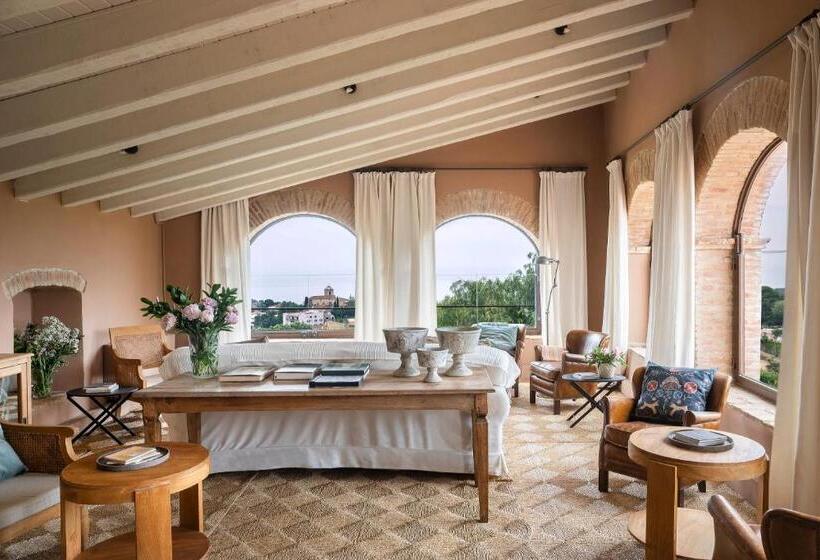 Отель Can Mora De Dalt