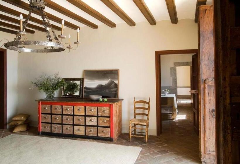 Отель Can Mora De Dalt