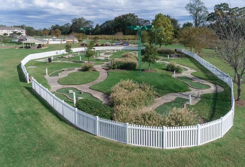 هتل Club Wyndham Governors Green