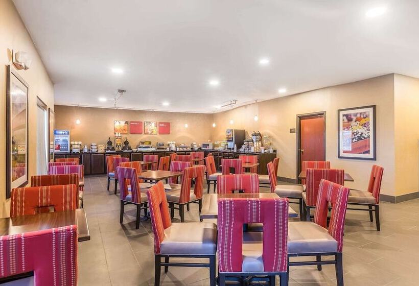 هتل Comfort Suites North