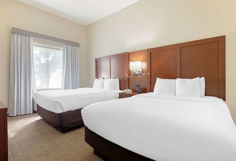 هتل Comfort Suites West Dallas  Cockrell Hill