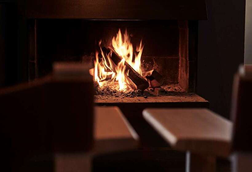 هتل Comwell Kongebrogaarden