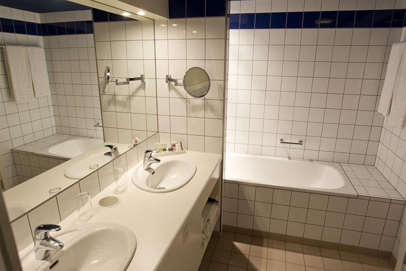 هتل Comwell Kongebrogaarden