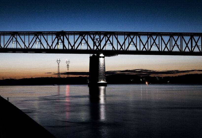 Отель Comwell Kongebrogaarden