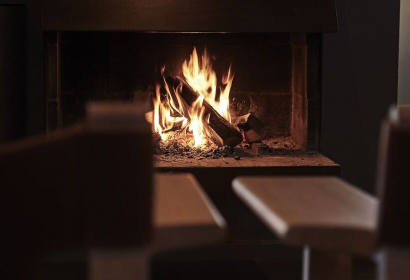 Отель Comwell Kongebrogaarden