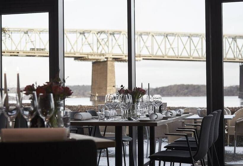 هتل Comwell Kongebrogaarden