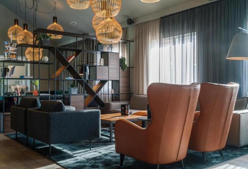 Отель Copenhagen Go