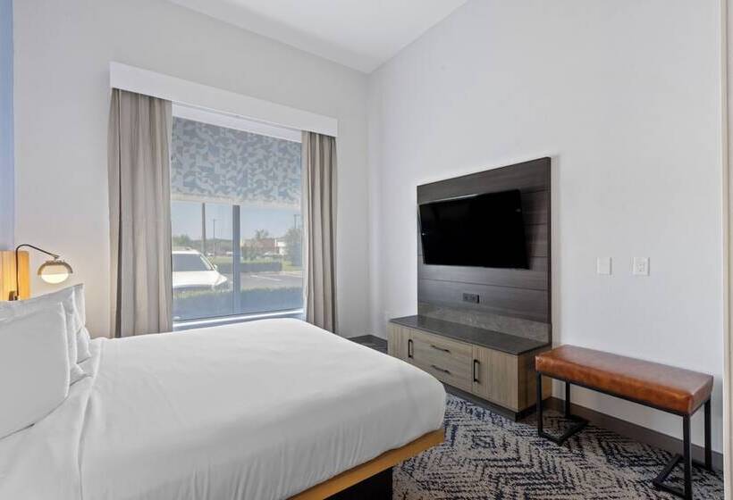 هتل Country Inn & Suites By Radisson, Savannah Airport, Ga