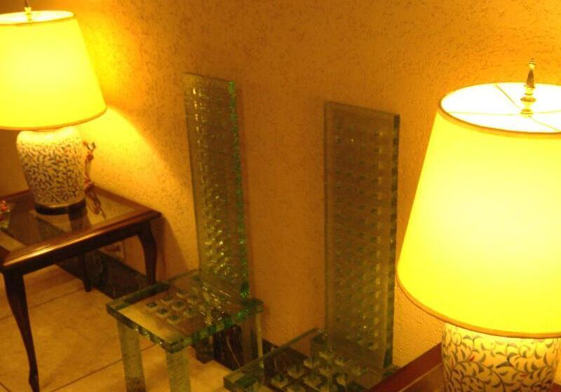 Отель Crescent Asahikawa