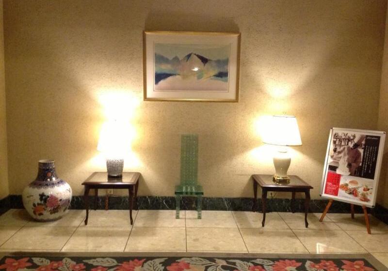 Отель Crescent Asahikawa