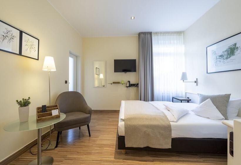 هتل Deutscher Hof