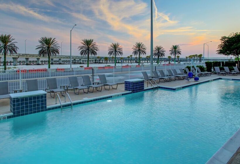 Doubletree By Hilton Hotel Biloxi